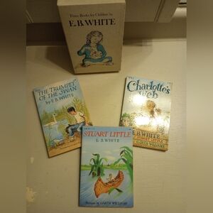 E. B. White Vintage Bundle Of Three Children's Books In Hard Case
